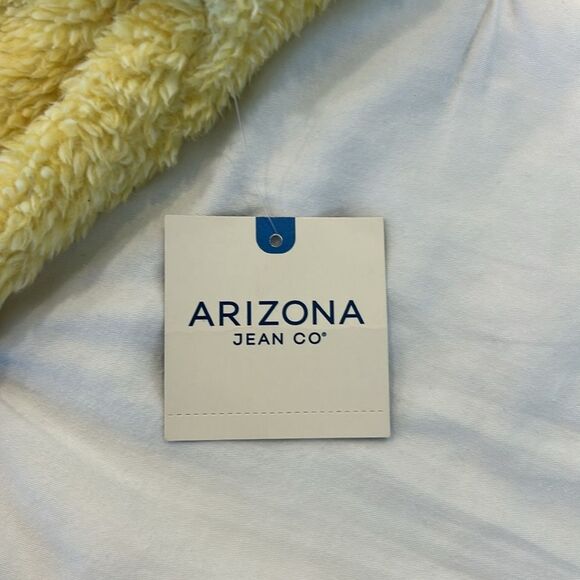 NWT Arizona Jean Co Women's Yellow Fleece Cropped Pullover Jacket Size Small - Picture 5 of 9
